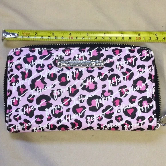 Betsey Johnson Pink Leopard Print Clutch Wristlet - Picture 4 of 5